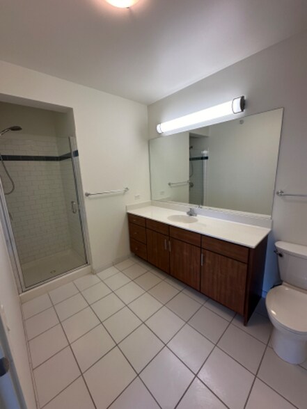 Building Photo - 335 E Wacker Dr