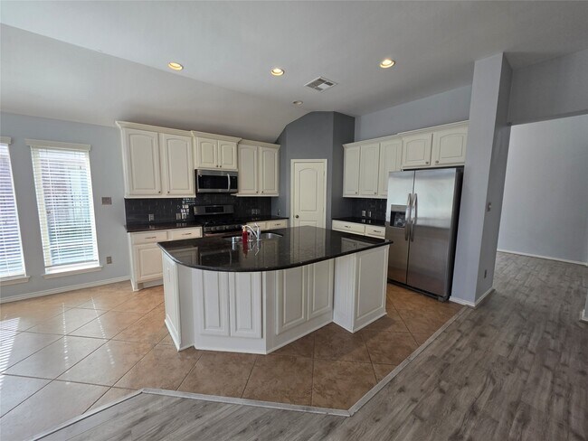 Building Photo - 26243 Crystal Cove Ln