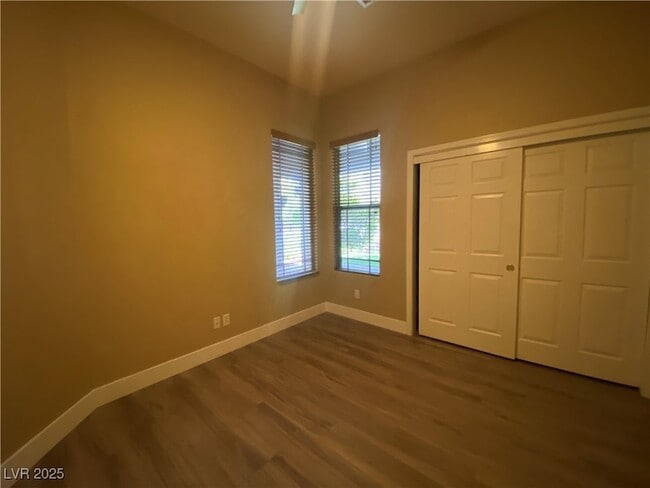 Building Photo - 17 Moraine Dr