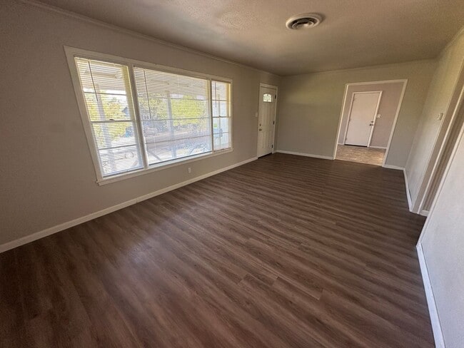 Building Photo - 3461 Ashley Ave