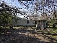 Building Photo - 2 B Harding St