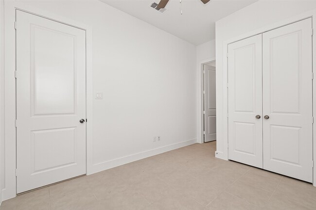 Building Photo - 4916 Northern Wds Dr