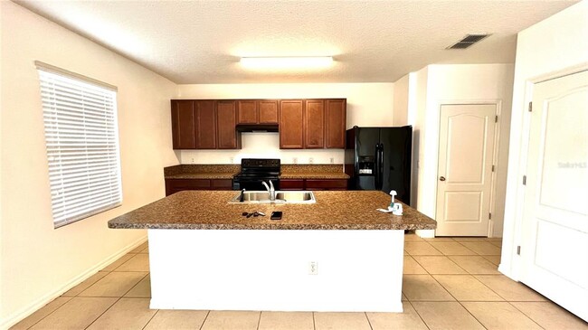 Building Photo - 16741 Citrus Pkwy