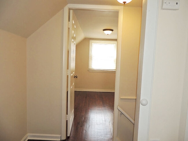 Building Photo - 4 Bed - 1.5 Bath Cape Cod for Rent in Eucl...