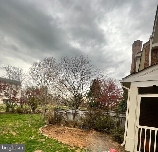 Building Photo - 9551 Duffer Way