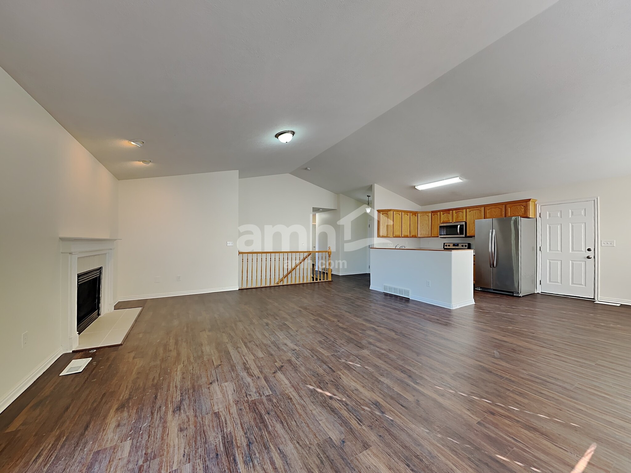 Building Photo - 1420 Pebblecreek Dr S