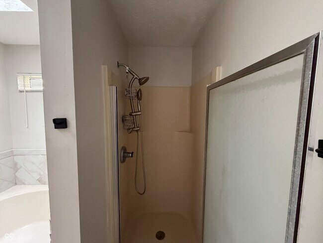Building Photo - 411 Garden Grace Dr