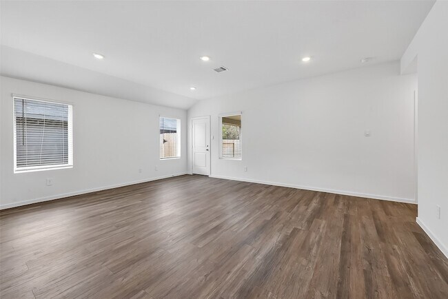 Building Photo - 24756 Sage Mdws Wy