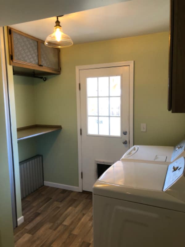 Building Photo - 408 Rollingwood Dr