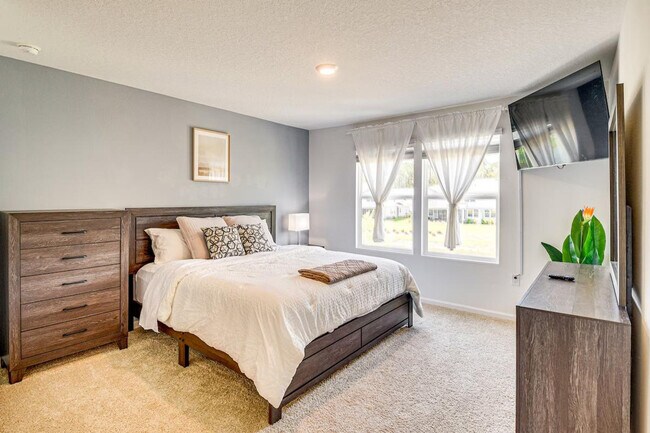 Building Photo - 134 Redbud Rd