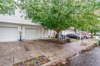 Building Photo - NO APPLICATION FEE: 3 Bedroom 2.5 Bath Tow...