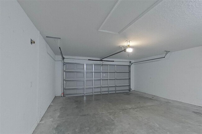 Building Photo - 13691 SW 43rd Cir