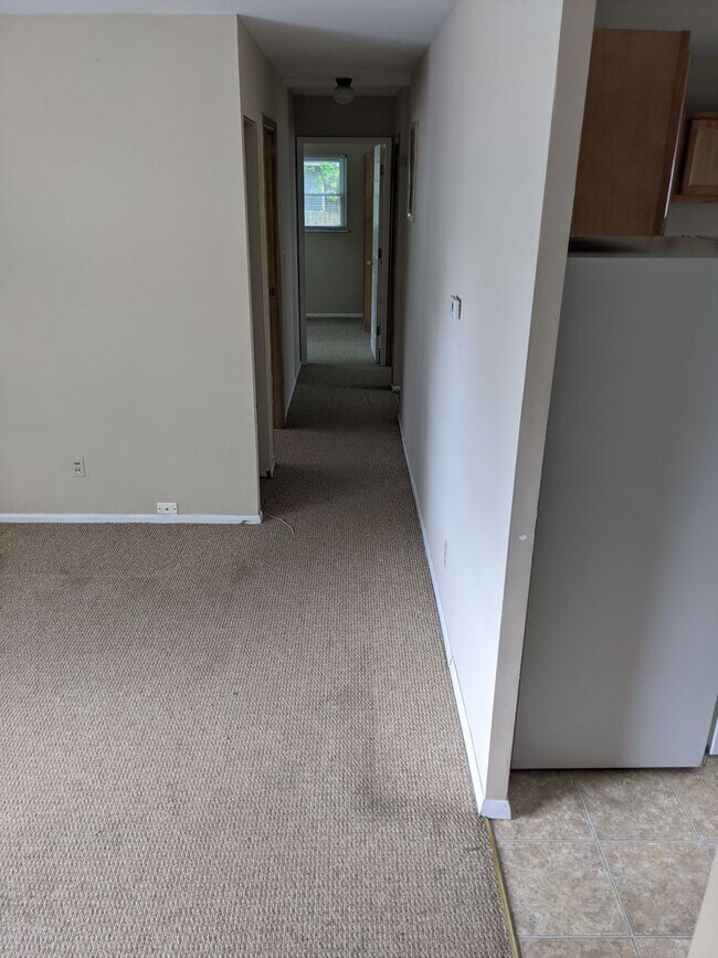 Building Photo - Now leasing for move in August 1st 2026!