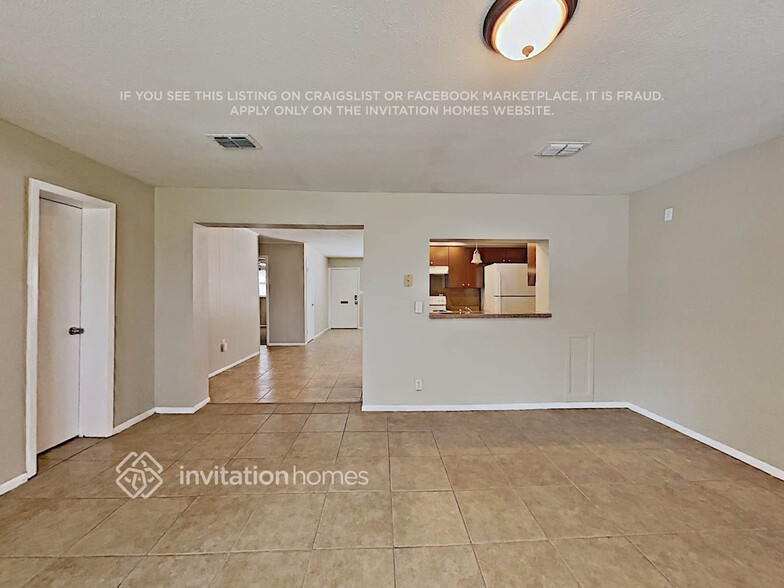Building Photo - 5343 Colewood Pl