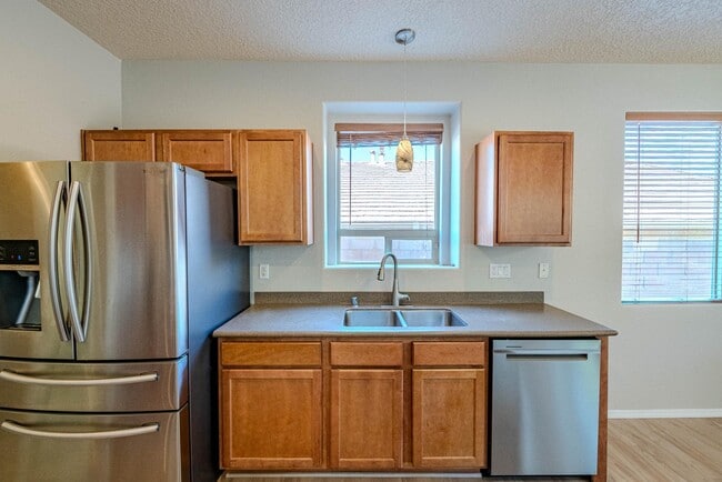 Building Photo - 10532 Coyote Canyon Pl NW