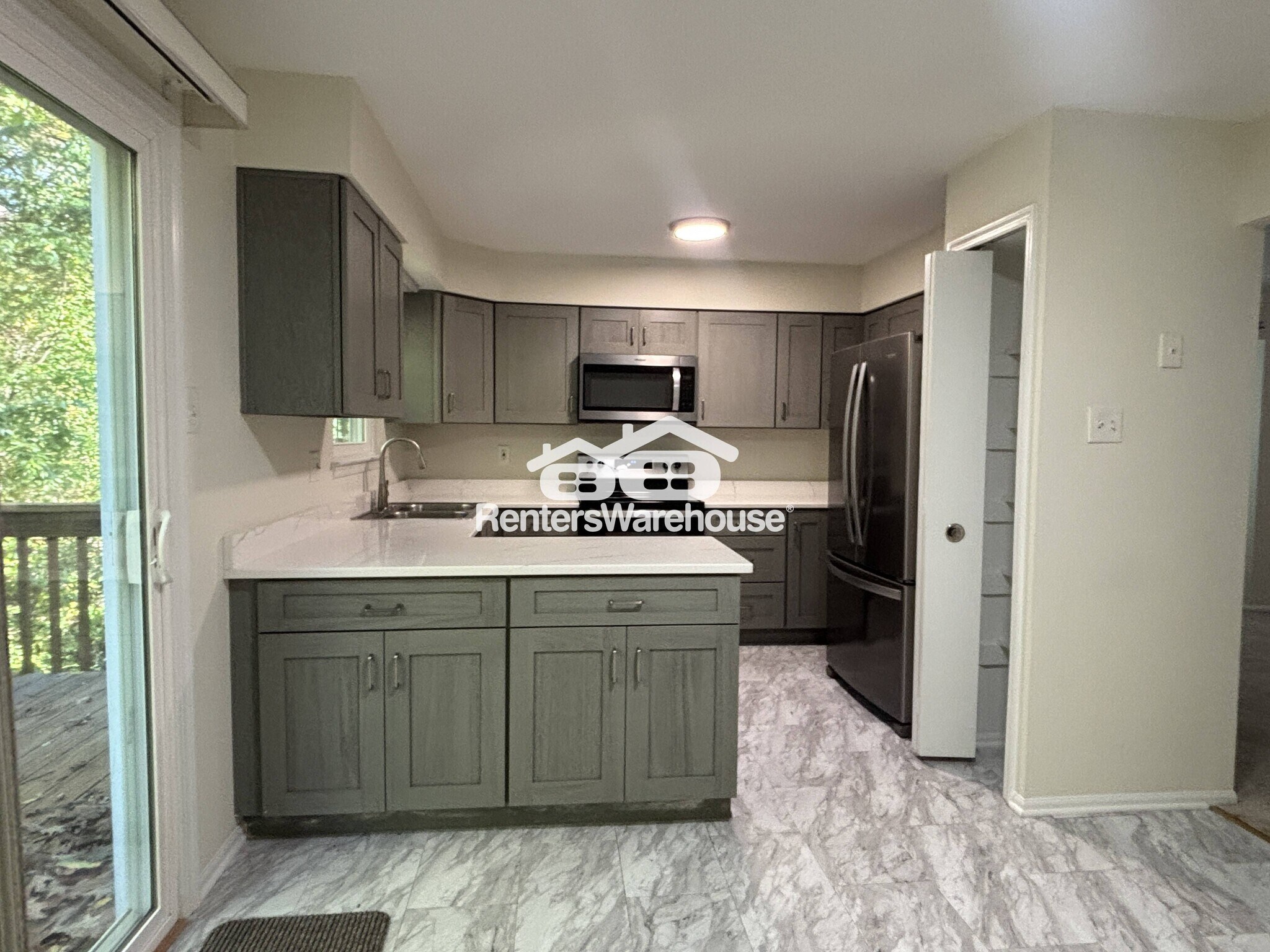 Building Photo - 7429 Setting Sun Way