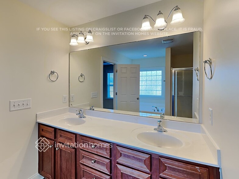 Building Photo - 4501 Joe Cotton Dr