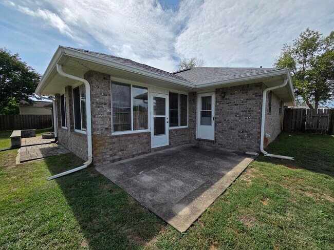 Building Photo - 9342 Pouder Ln