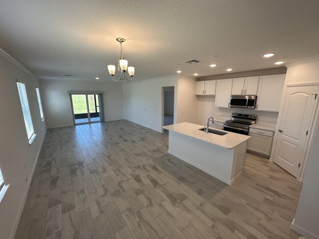 Building Photo - 10936 SW Vasari Way