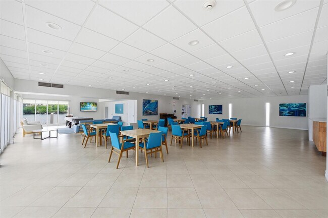 Building Photo - 1170 N Federal Hwy