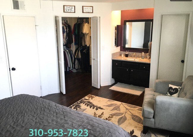 Building Photo - 9218 Palm St