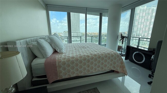 Building Photo - 92 SW 3rd St