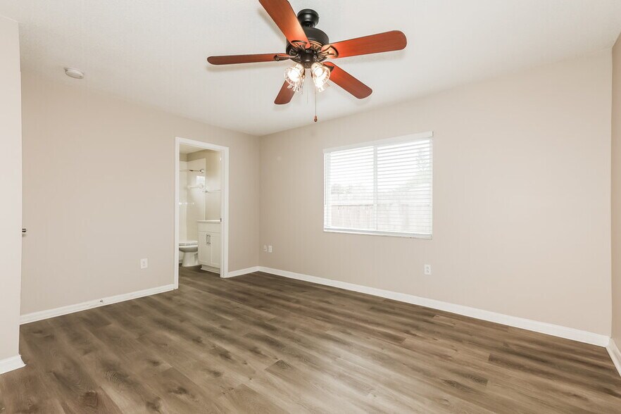 Building Photo - 1515 Birchstone Ave