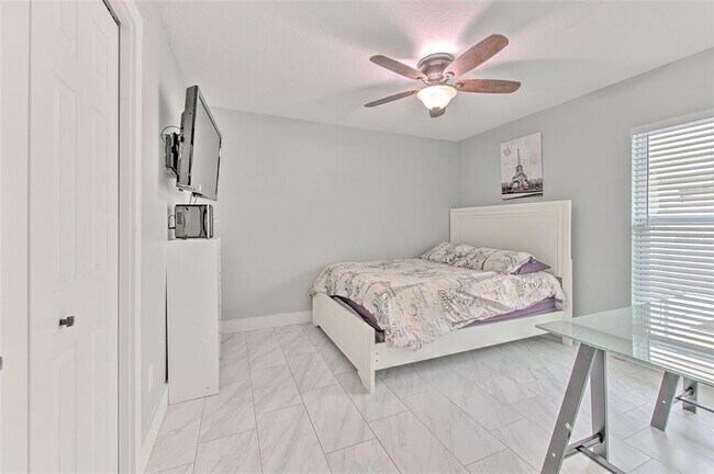 Building Photo - 4810 Centerbrook Ct