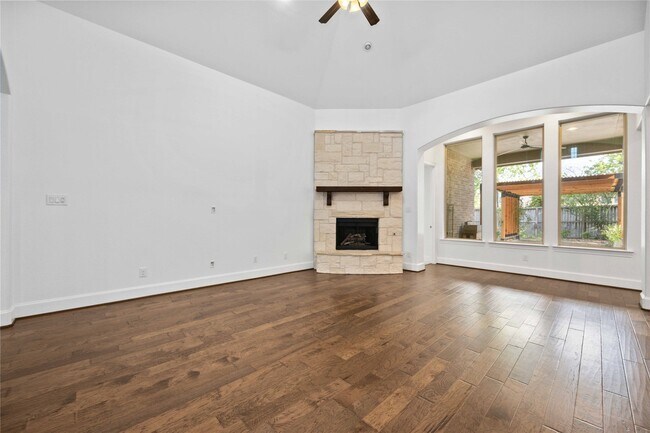 Building Photo - 4110 Clover Ridge Ln