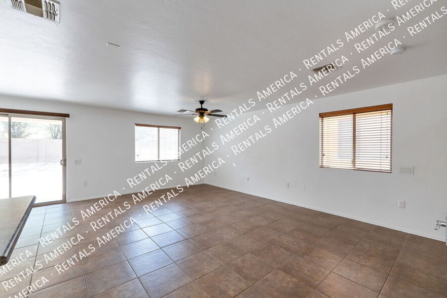 Building Photo - 14374 S Camino El Galan