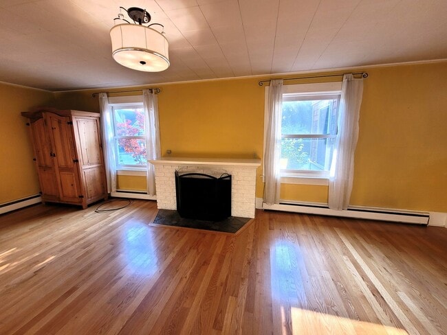 Building Photo - 1614 Eldridge Ave