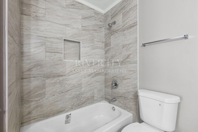 Building Photo - 42 Bonita Dr