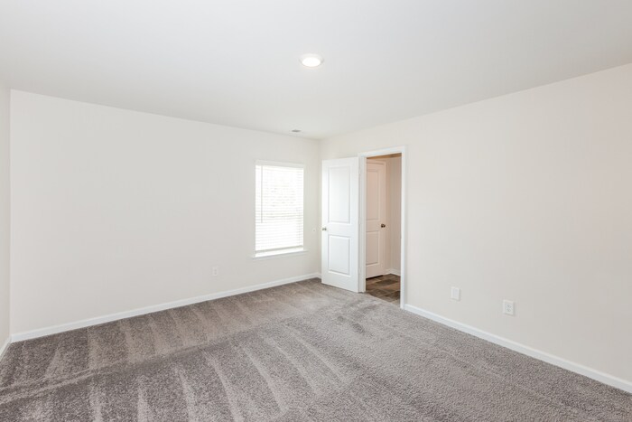 Building Photo - 204 Bowery Breeze Wy