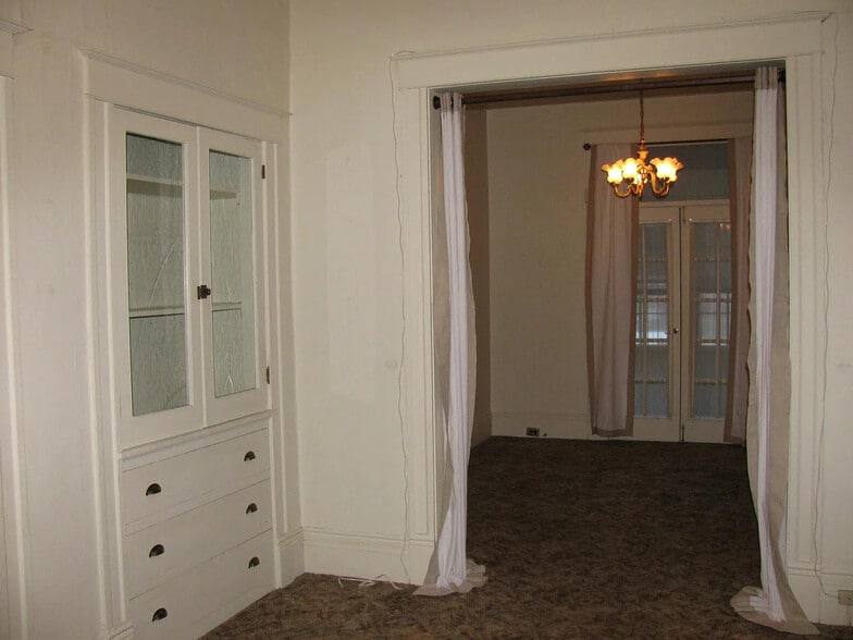 Livingroomandbedroom - 1743 N Clarkson St