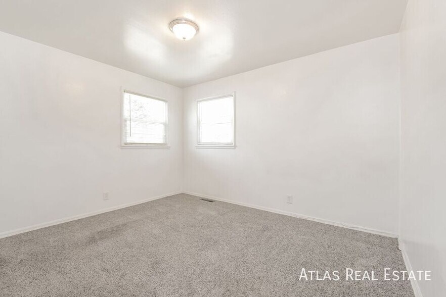 Building Photo - 217 S Xavier St