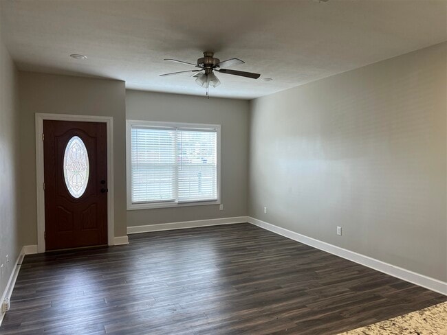 Building Photo - 1126 Springfield Blvd