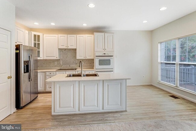 Building Photo - 14217 Hunters Run Way