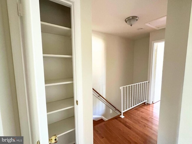 Building Photo - 208 Commons Dr NW