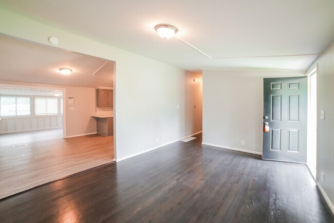 Building Photo - 8501 E 91 St