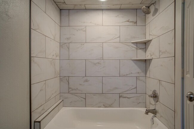 Building Photo - 3211 37th St
