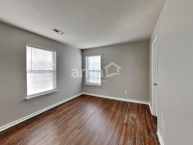 Building Photo - 4003 Paddle Wheel Ln