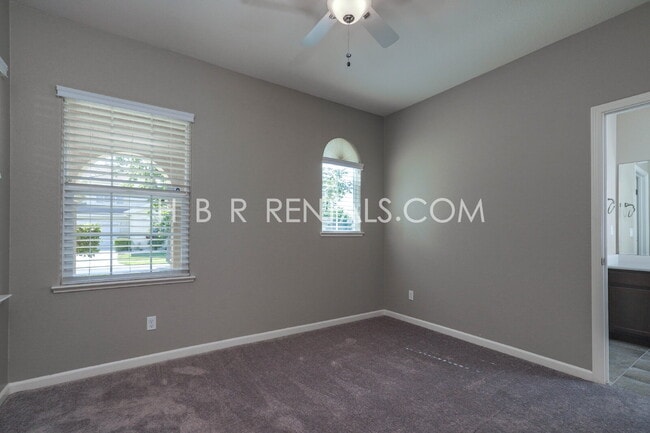 Building Photo - Questa Village - Single Story Charming 3-B...
