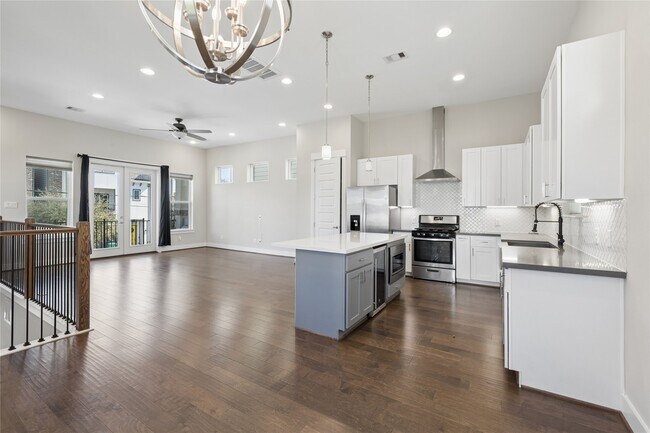 Building Photo - 2604 McIlhenny St