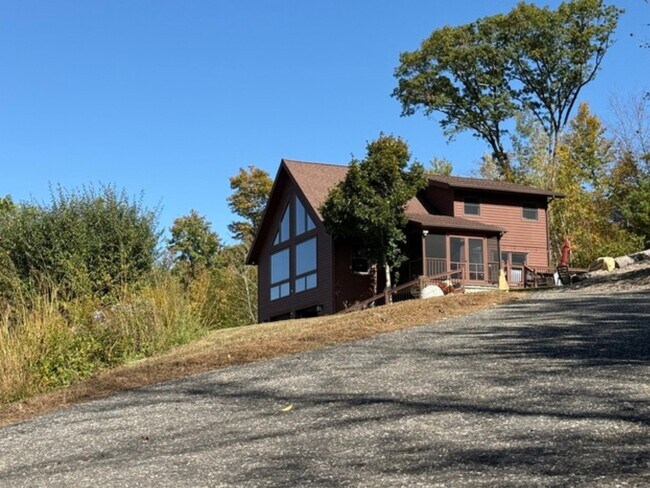 Building Photo - 570 Long Mountain Rd