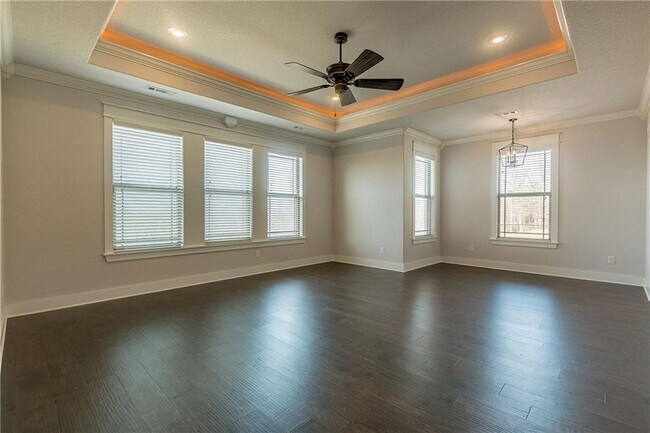 Building Photo - 489 E Ozark View Drive