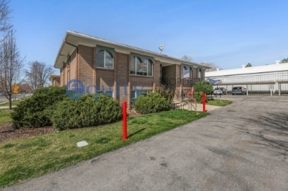 Building Photo - 549 Stringham Ave