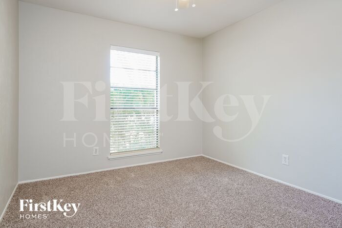 Building Photo - 9814 Emory Oak Cir