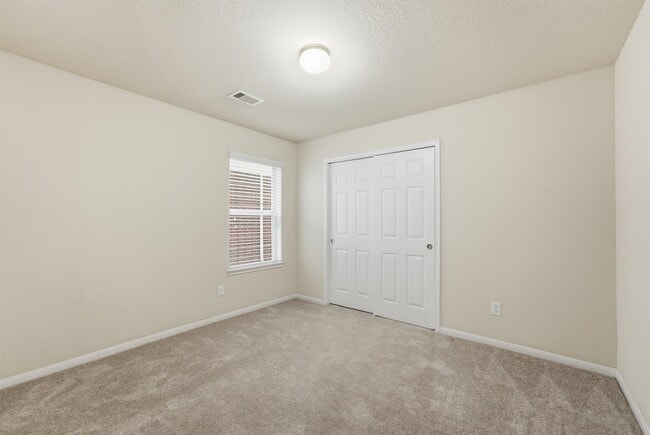Building Photo - 5211 Cayenne Ln