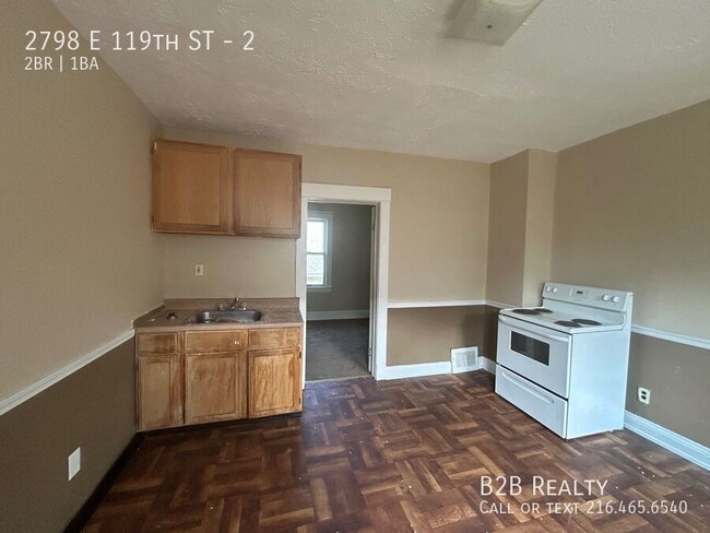 Building Photo - Charming 2-Bedroom Property in Prime Location