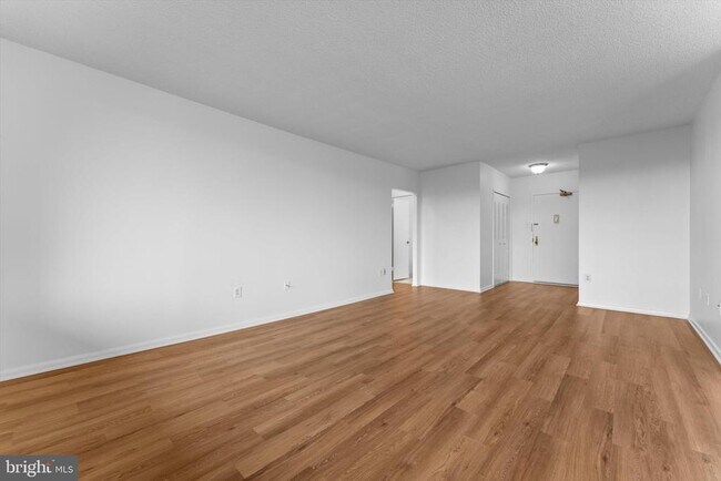Building Photo - 3701 S George Mason Dr